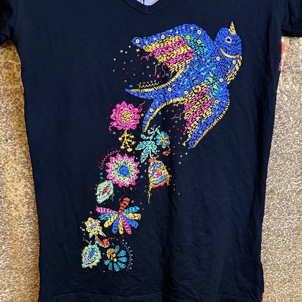 Ay Güey! V-Neck Black Top with Colorful Bird Design - Picture 3 of 8